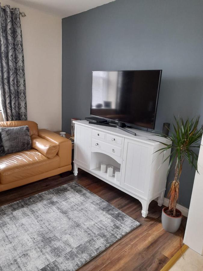 College Square, Terrace House Appartement Bessbrook Buitenkant foto