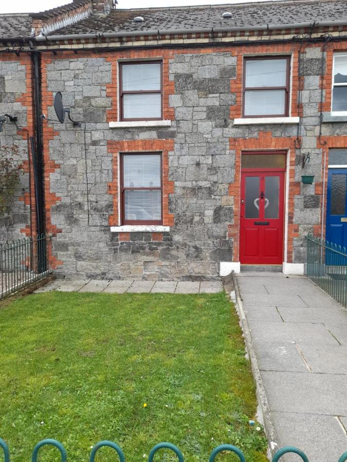 College Square, Terrace House Appartement Bessbrook Buitenkant foto